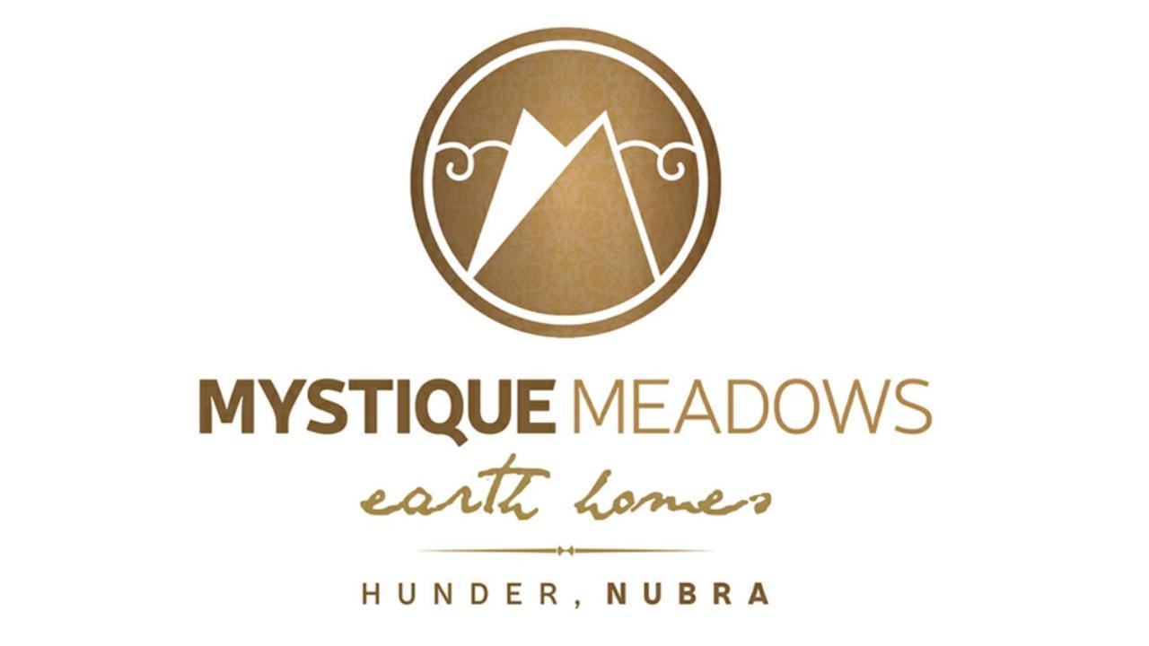 Mystique Meadows Earth Homes Hundar 外观 照片